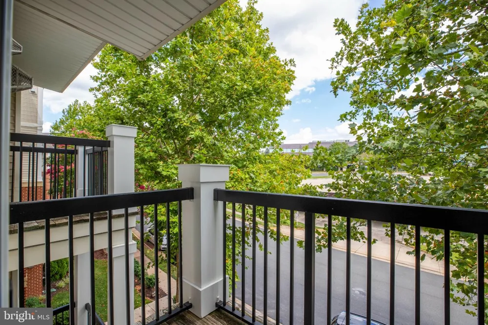11321 ARISTOTLE DRIVE #3-303 Fairfax, VA 22030
