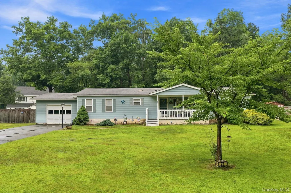 27 Delaware Drive Sparrowbush, NY 12780