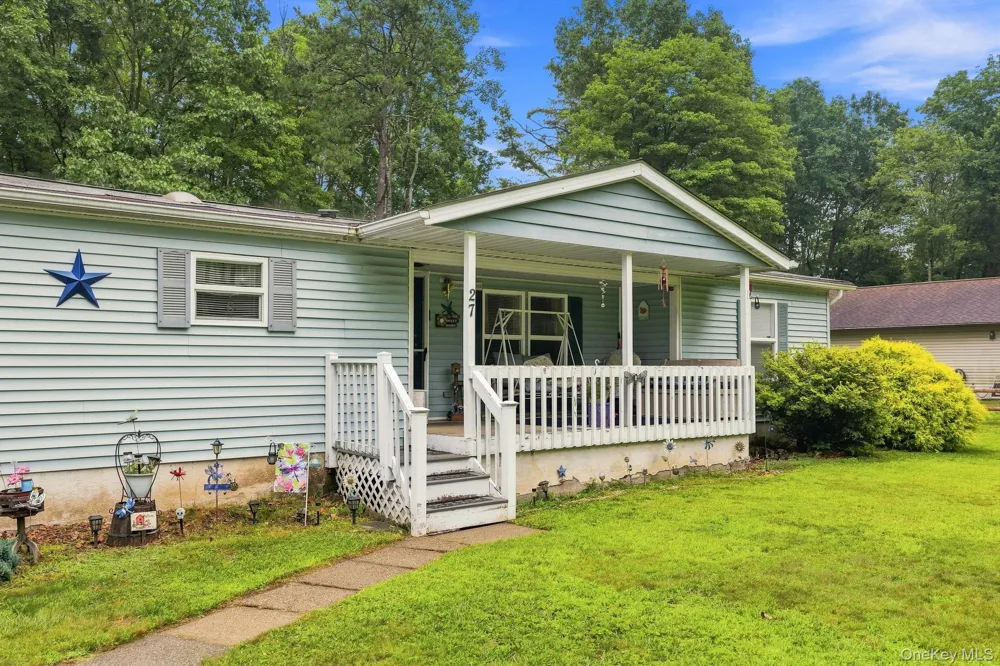 27 Delaware Drive Sparrowbush, NY 12780