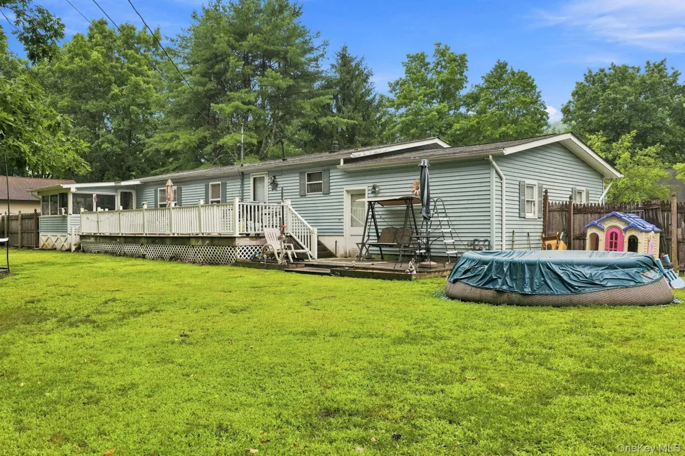 27 Delaware Drive Sparrowbush, NY 12780