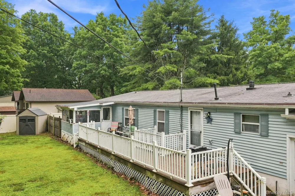 27 Delaware Drive Sparrowbush, NY 12780