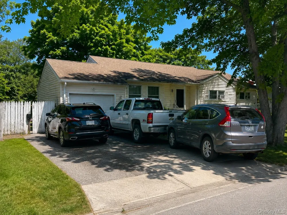 643 Jayne Boulevard Port Jefferson Station, NY 11776