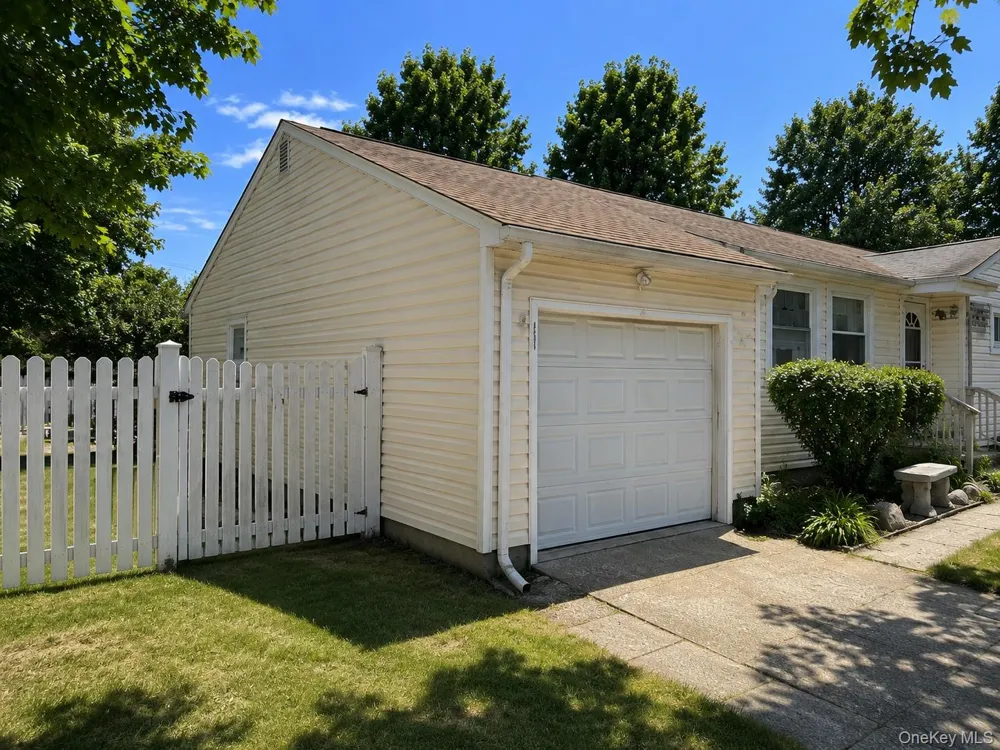 643 Jayne Boulevard Port Jefferson Station, NY 11776