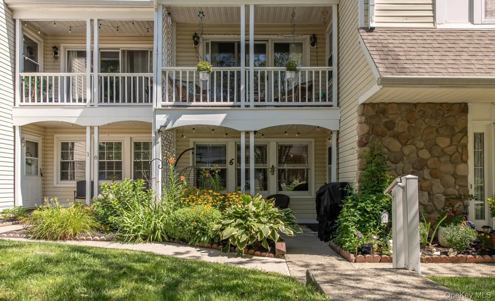 6 Burnham Court Fishkill, NY 12524