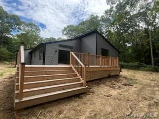 17 Bittersweet Avenue Hampton Bays, NY 11946