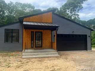 17 Bittersweet Avenue Hampton Bays, NY 11946