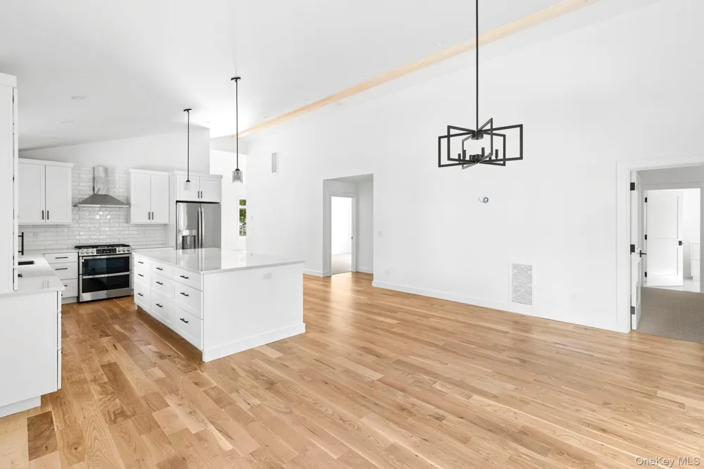 17 Bittersweet Avenue Hampton Bays, NY 11946