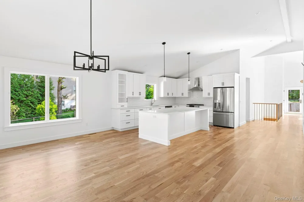 17 Bittersweet Avenue Hampton Bays, NY 11946