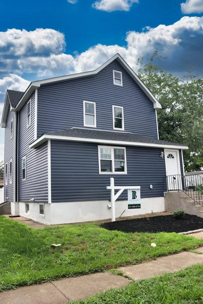 21 Randall Avenue Lynbrook, NY 11563