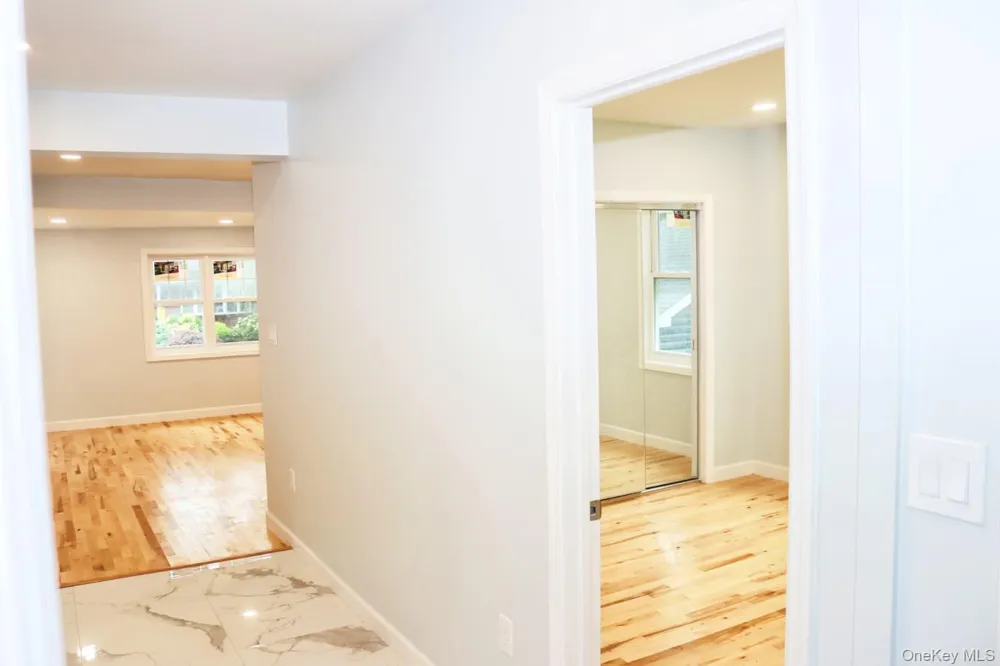 21 Randall Avenue Lynbrook, NY 11563
