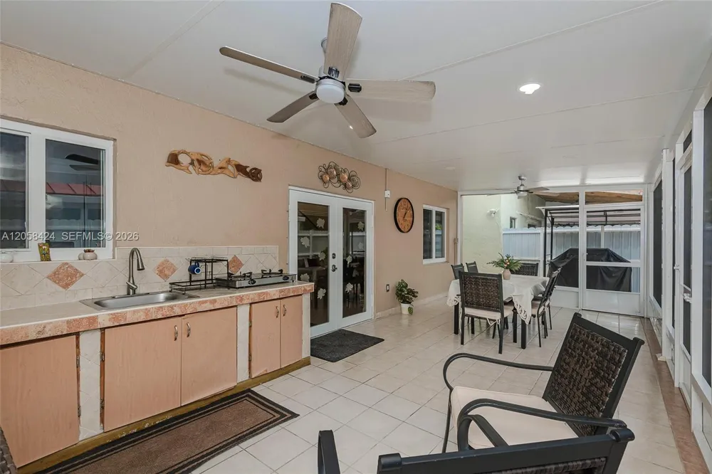 11559 SW 7th St Sweetwater, FL 33174