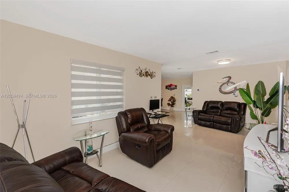 11559 SW 7th St Sweetwater, FL 33174