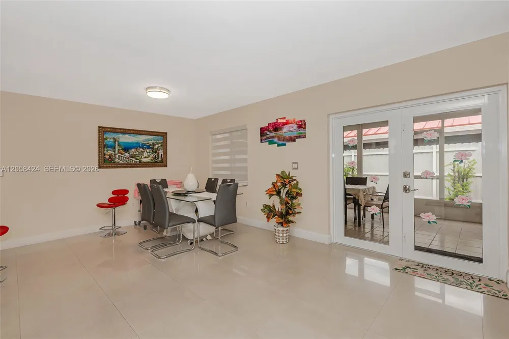 11559 SW 7th St Sweetwater, FL 33174