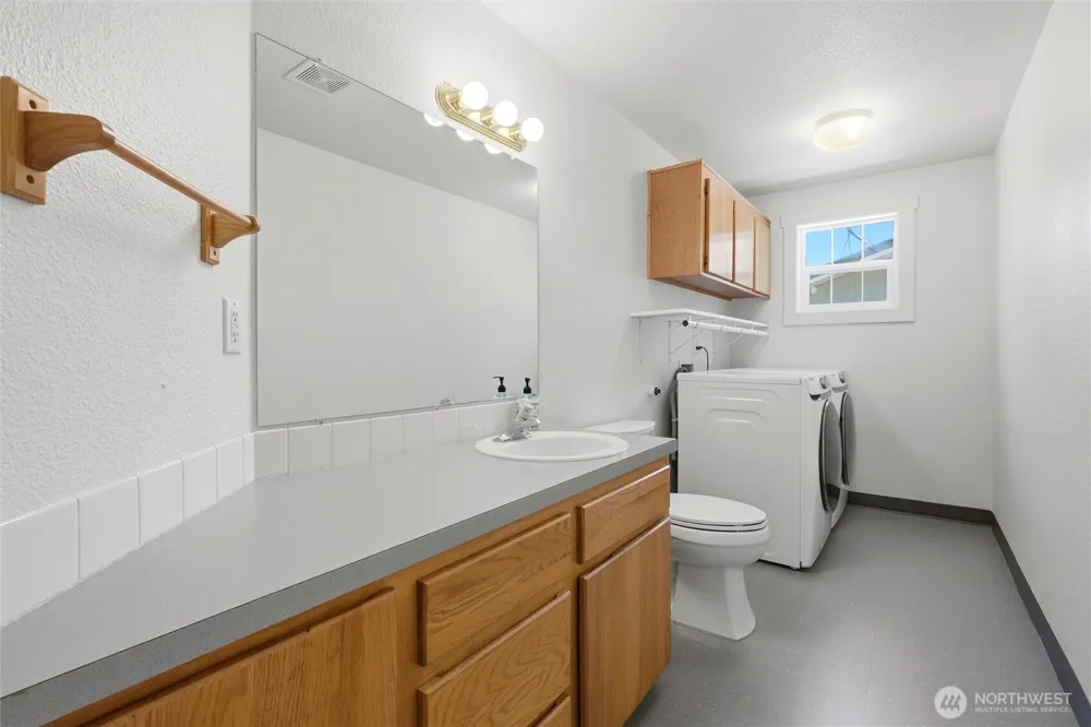 10700 SE 16th Street Vancouver, WA 98664