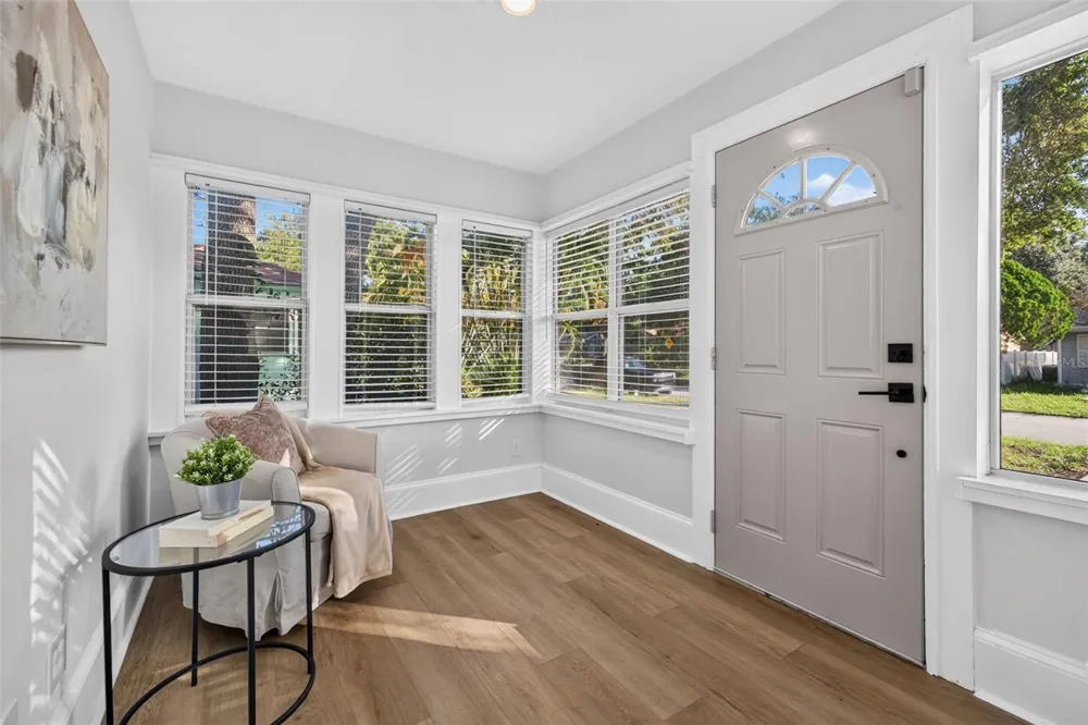 4624 IRIS STREET St Petersburg, FL 33714