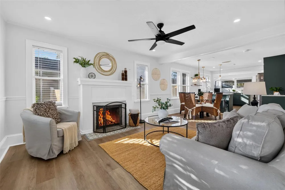 4624 IRIS STREET St Petersburg, FL 33714