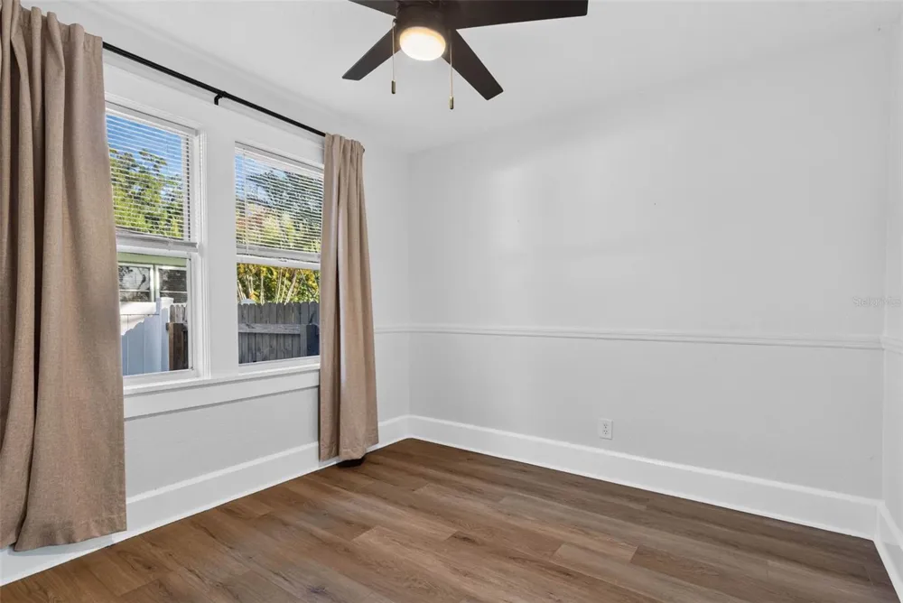 4624 IRIS STREET St Petersburg, FL 33714