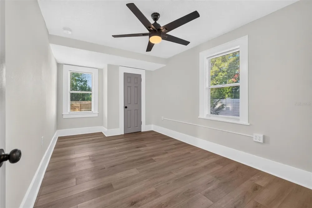 4624 IRIS STREET St Petersburg, FL 33714
