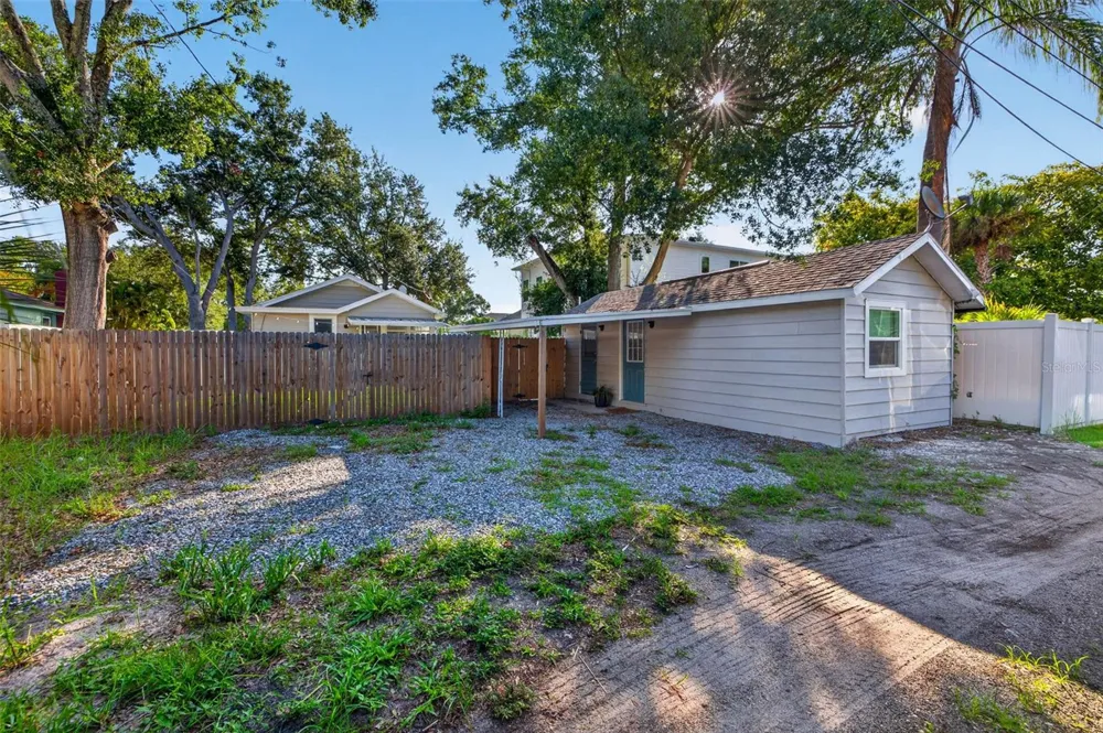4624 IRIS STREET St Petersburg, FL 33714
