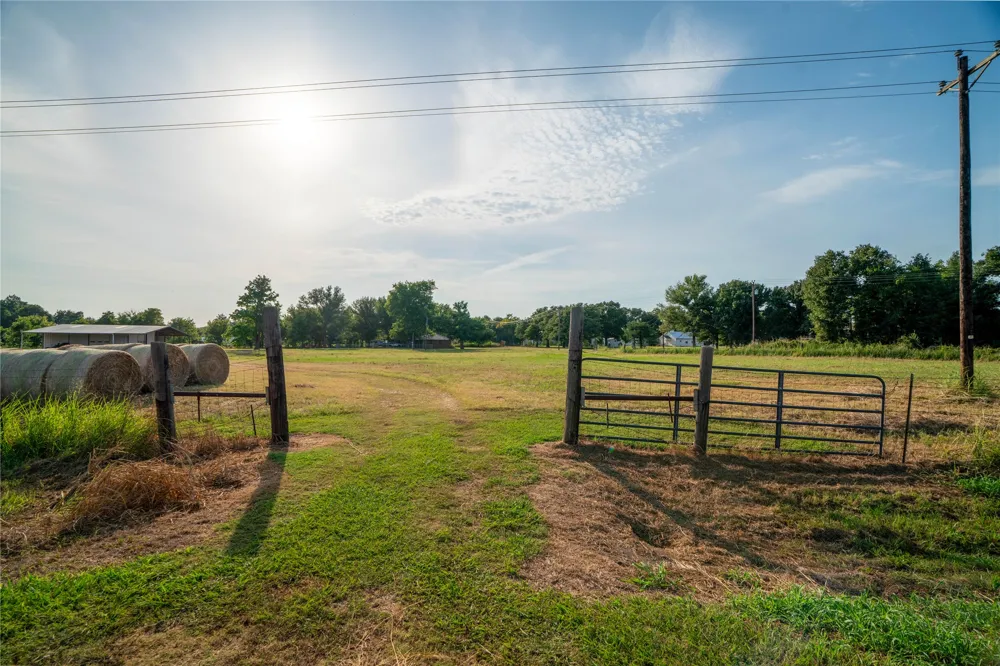 County Road 14900 Road Paris, TX 75462