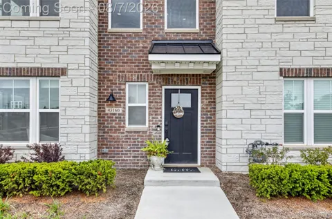 43160 Atwood Avenue #10
