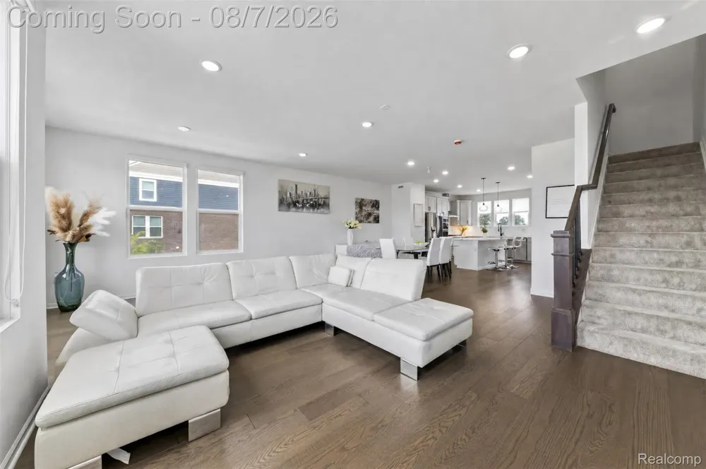 43160 Atwood Avenue #10 Novi City, MI 48375