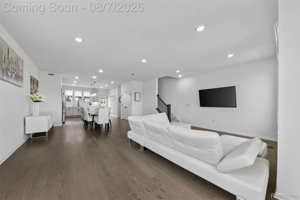 43160 Atwood Avenue #10 Novi City, MI 48375