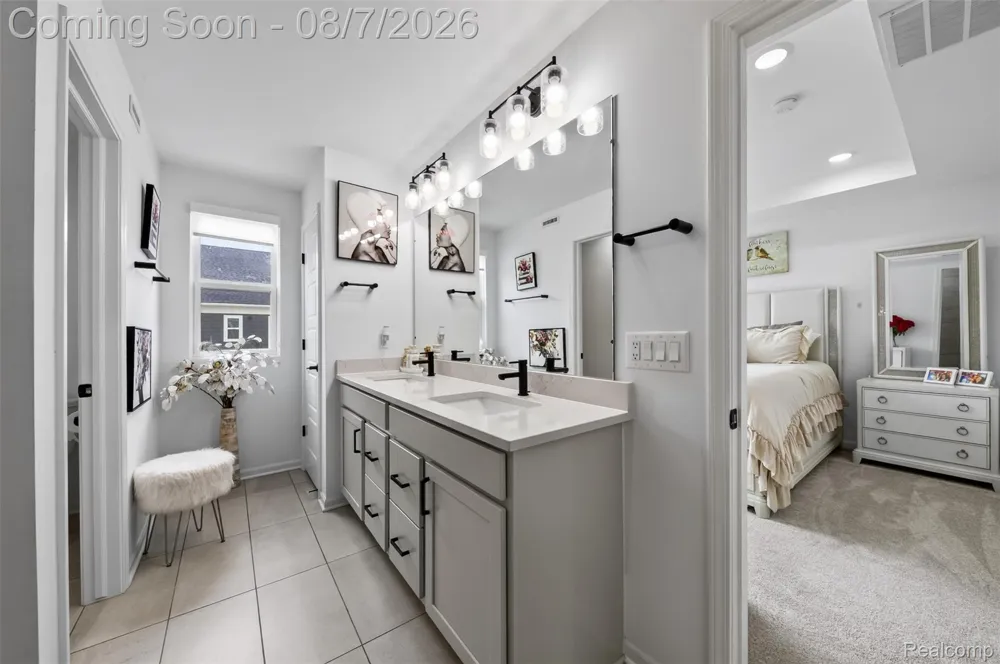 43160 Atwood Avenue #10 Novi City, MI 48375
