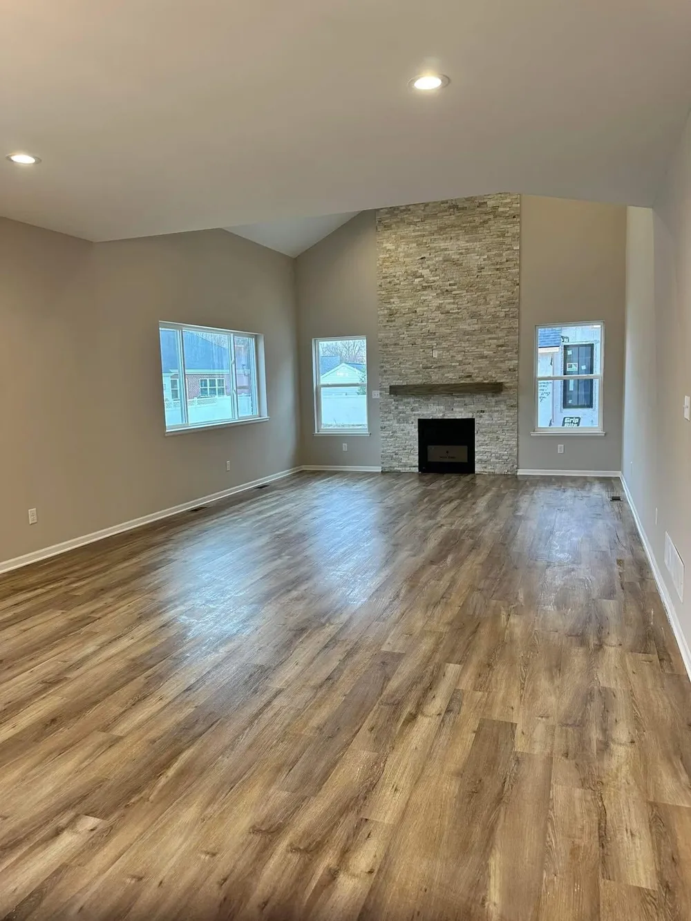 20077 Dovetail Drive Trenton, MI 48183