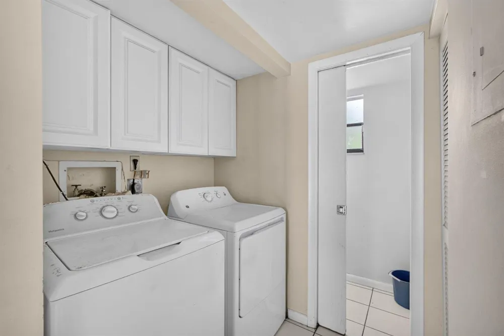 110 SHERWOOD CIRCLE #4C Jupiter, FL 33458