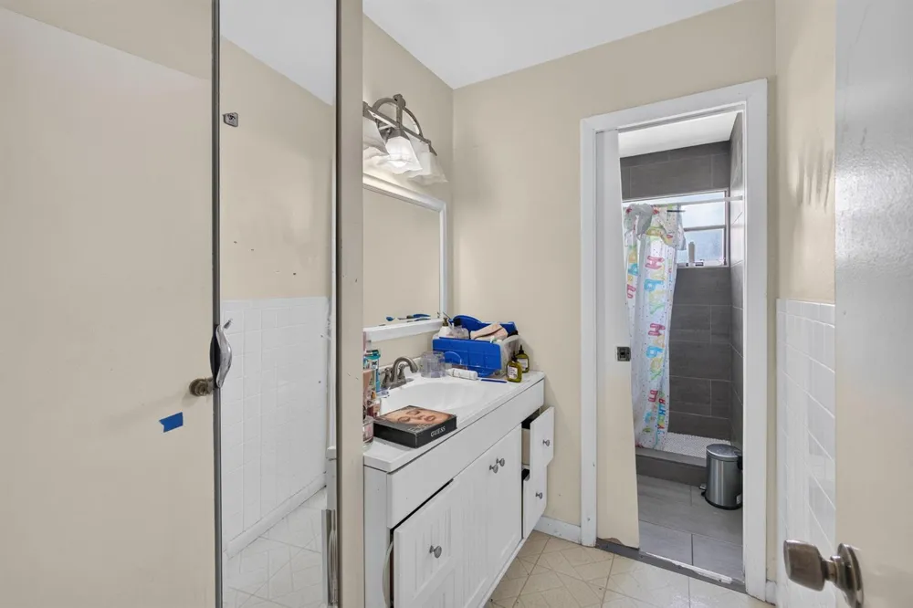 110 SHERWOOD CIRCLE #4C Jupiter, FL 33458