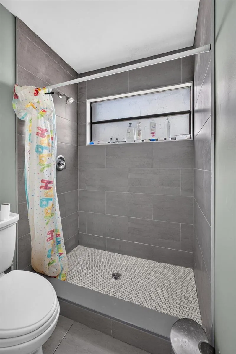 110 SHERWOOD CIRCLE #4C Jupiter, FL 33458