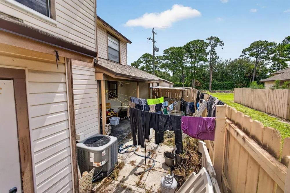 110 SHERWOOD CIRCLE #4C Jupiter, FL 33458