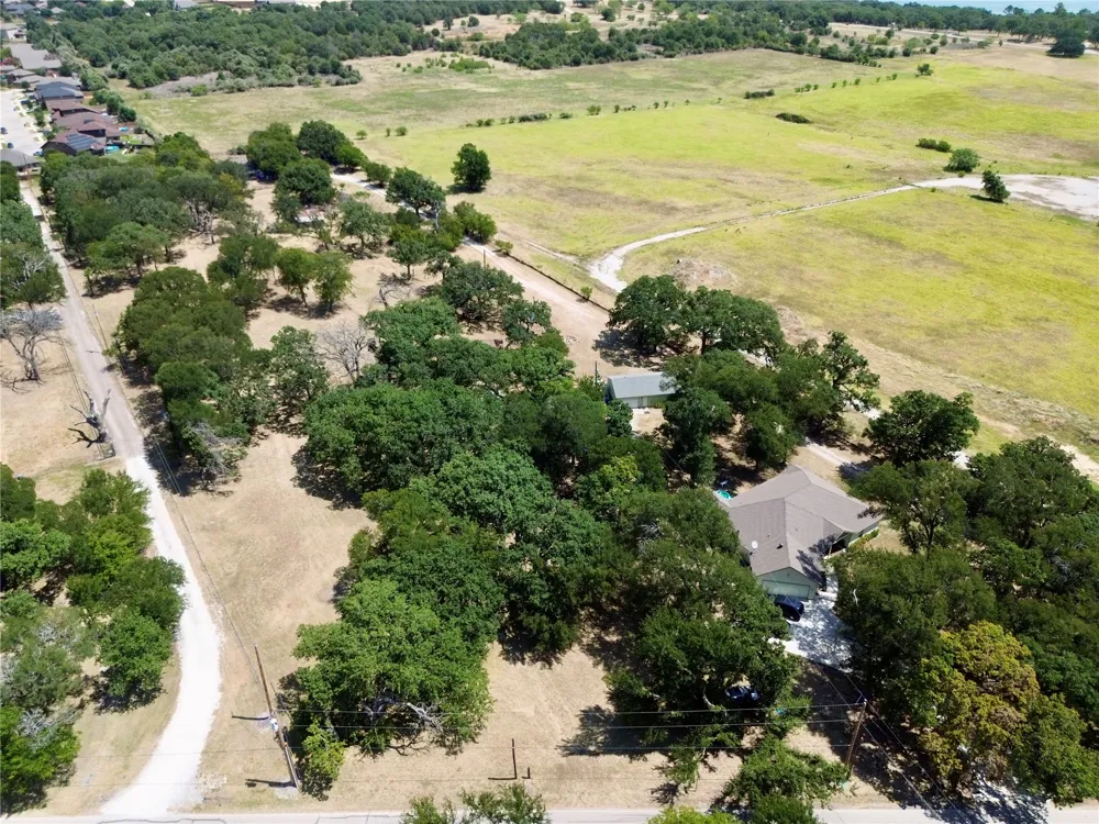 1401 Park Street Azle, TX 76020