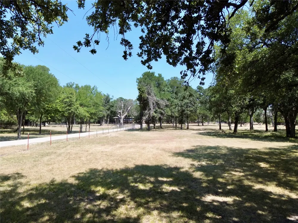 1401 Park Street Azle, TX 76020