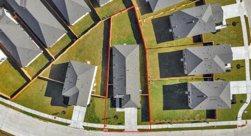 1031 Garnet Rain Circle Beasley, TX 77417