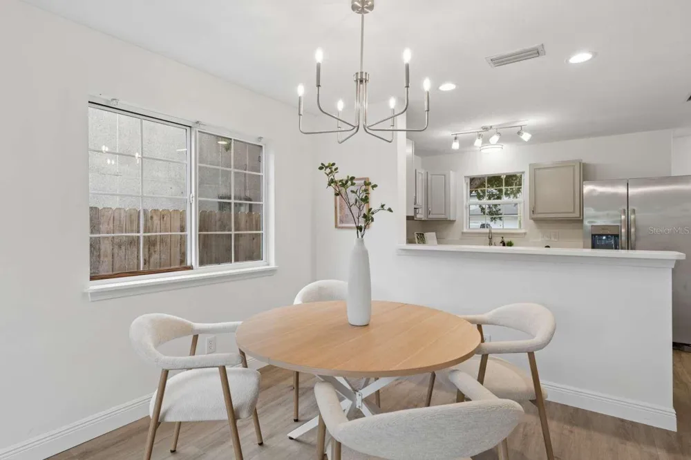 635 6TH AVENUE S Jacksonville Beach, FL 32250
