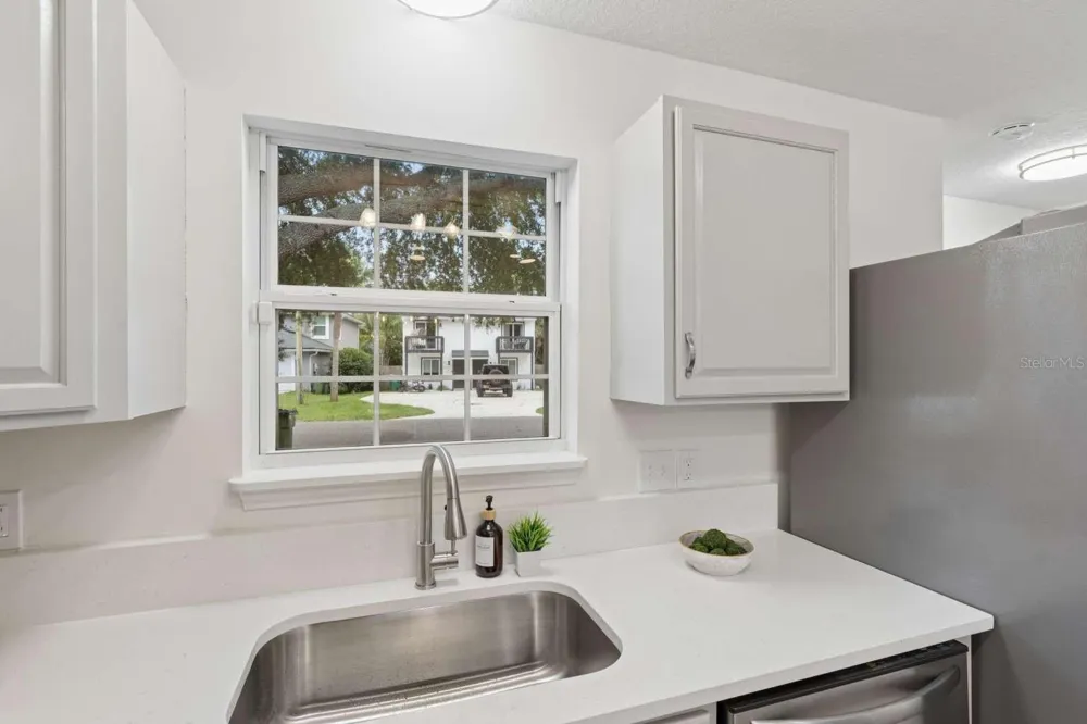 635 6TH AVENUE S Jacksonville Beach, FL 32250