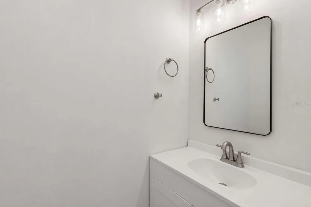 635 6TH AVENUE S Jacksonville Beach, FL 32250