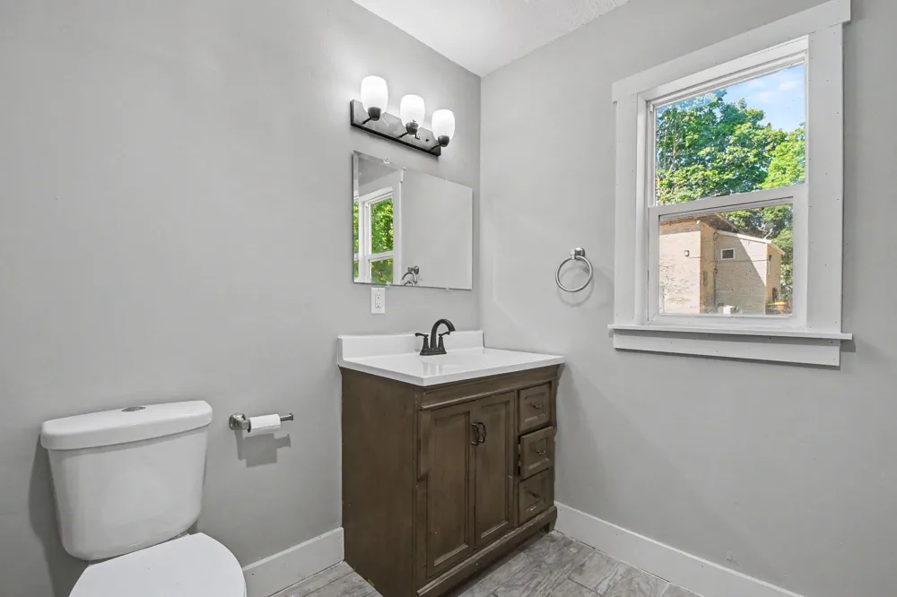 315 Dexter Street Ionia, MI 48846