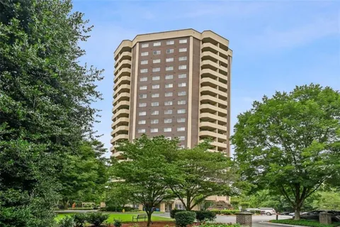 1501 Clairmont Road #822