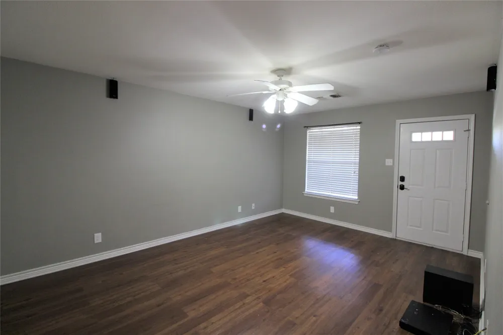 105 Church Street Whitesboro, TX 76273