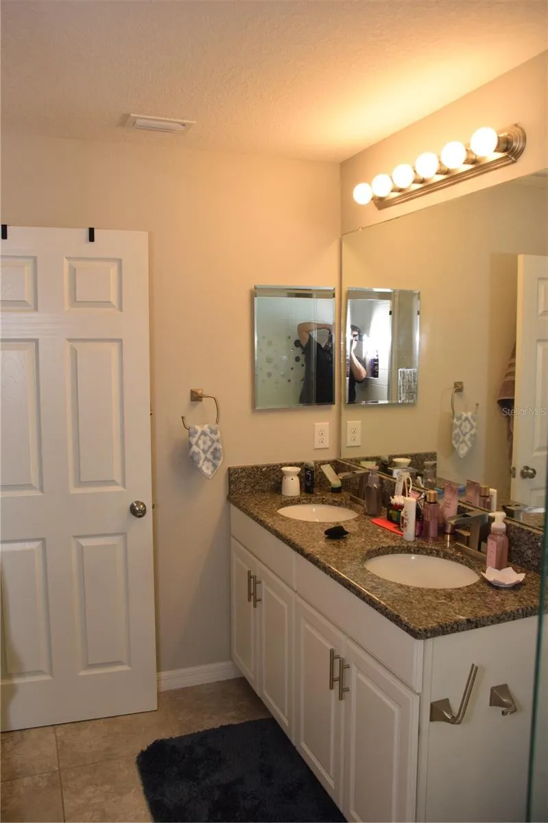 7043 SUMMER HOLLY PLACE Riverview, FL 33578