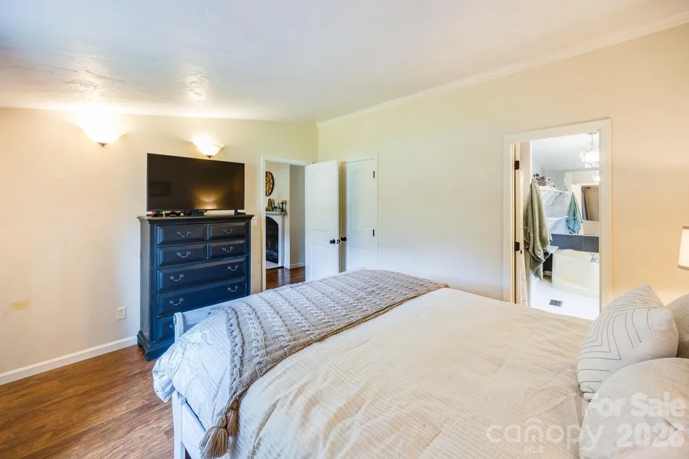 105 Short Meadow Drive Candler, NC 28715