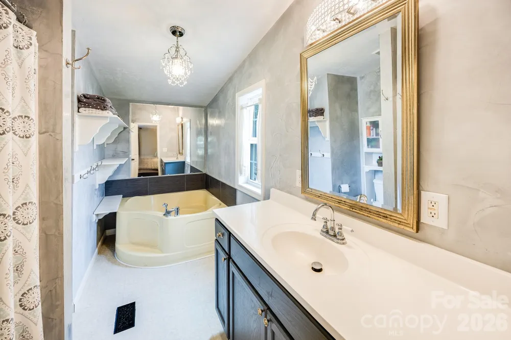 105 Short Meadow Drive Candler, NC 28715