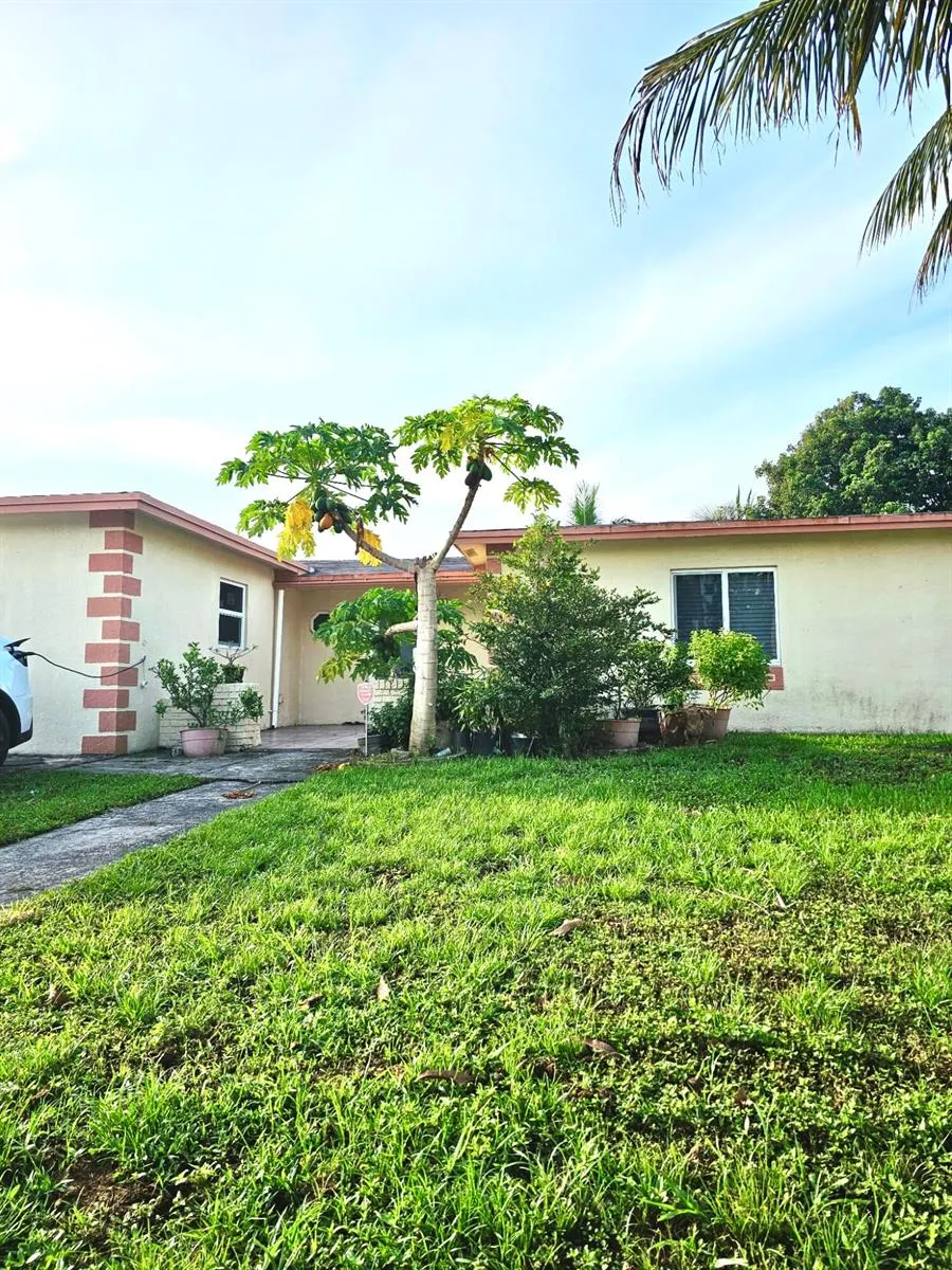6410 KIMBERLY BOULEVARD North Lauderdale, FL 33068