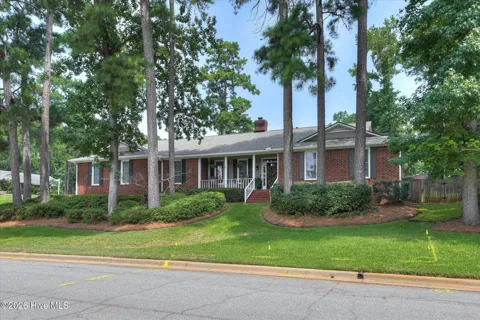 602 Branett Way