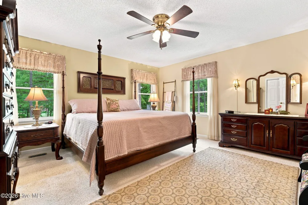 8 Shamrock Drive Jackson Springs, NC 27281