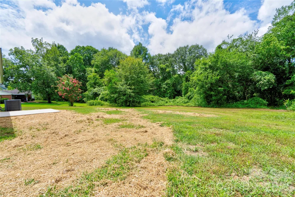 1031 Laurel Lane Gastonia, NC 28054