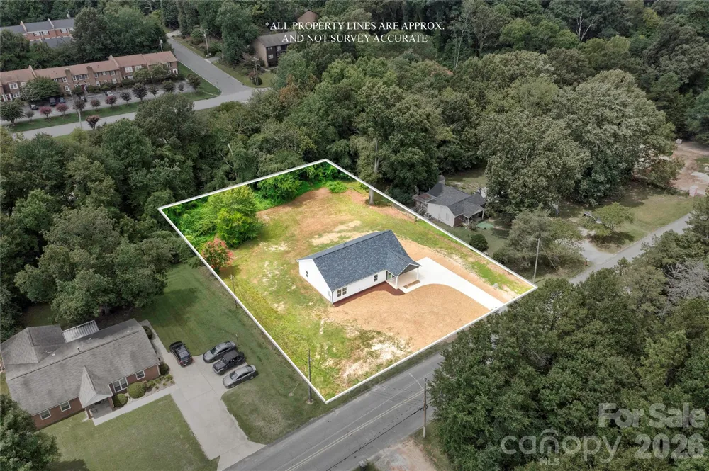 1031 Laurel Lane Gastonia, NC 28054